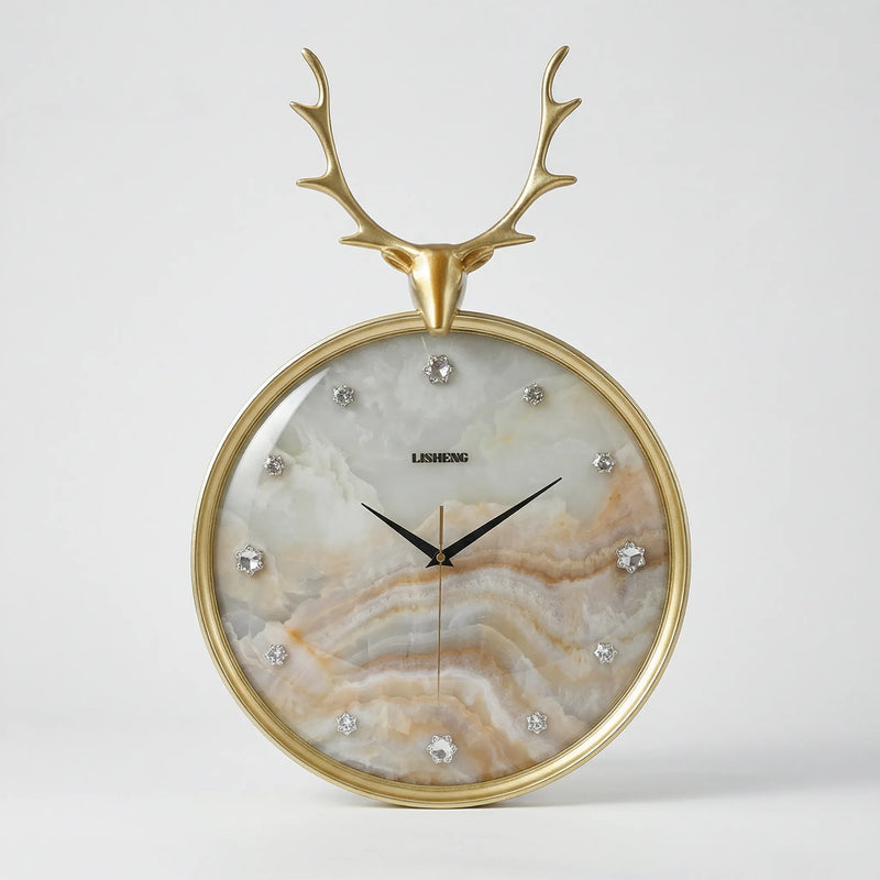Runde Wanduhr Mit Hirschkopf-Detail - Auraldeer