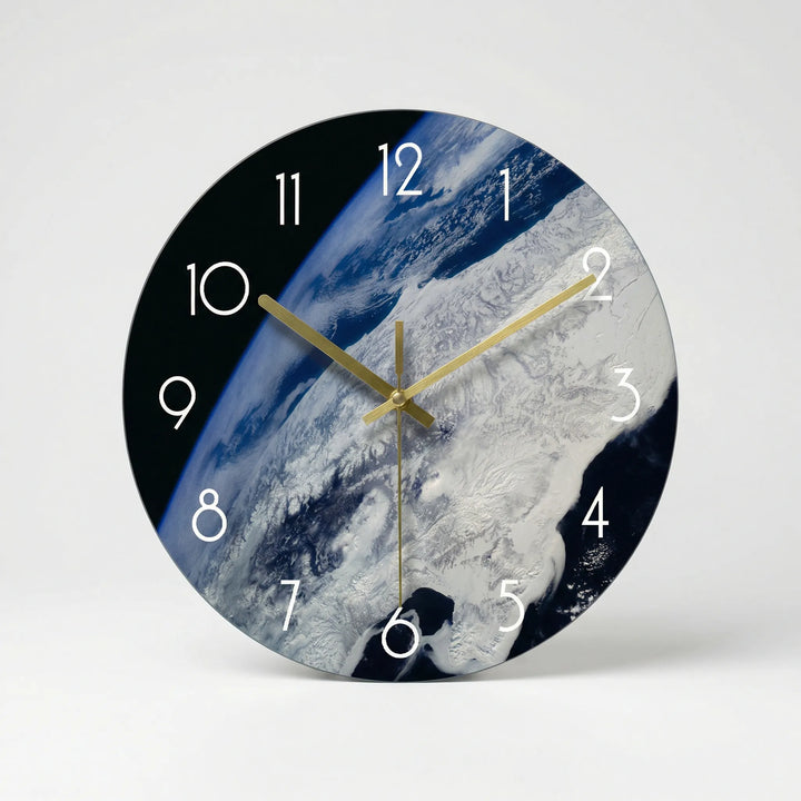 Runde Wanduhr Mit Weltraum-Motiv - Orbitara
