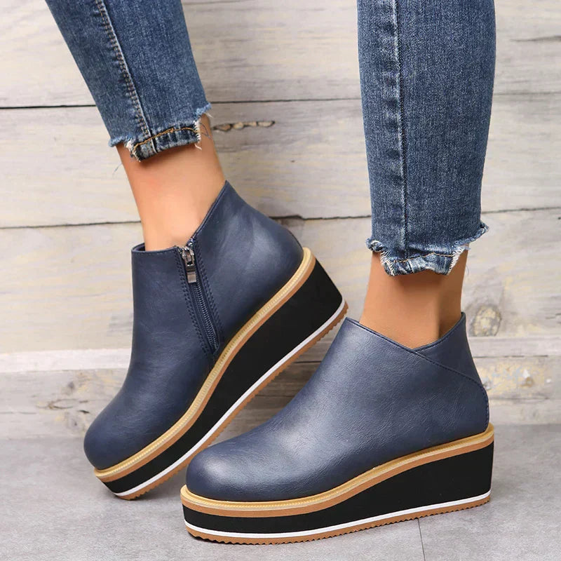 Stilvoller Herbst-Keilabsatz-Stiefel – Mila