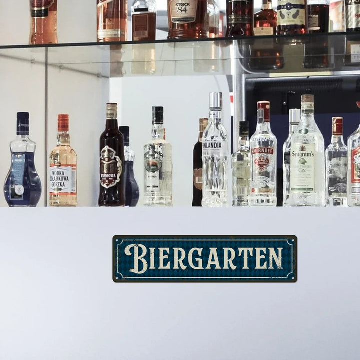 Vintage Metallschild – BiergartenTor Oktoberfest 2025