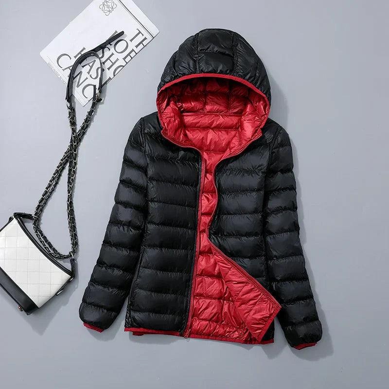 Wendbare Daunenjacke mit Kapuze – Soraya
