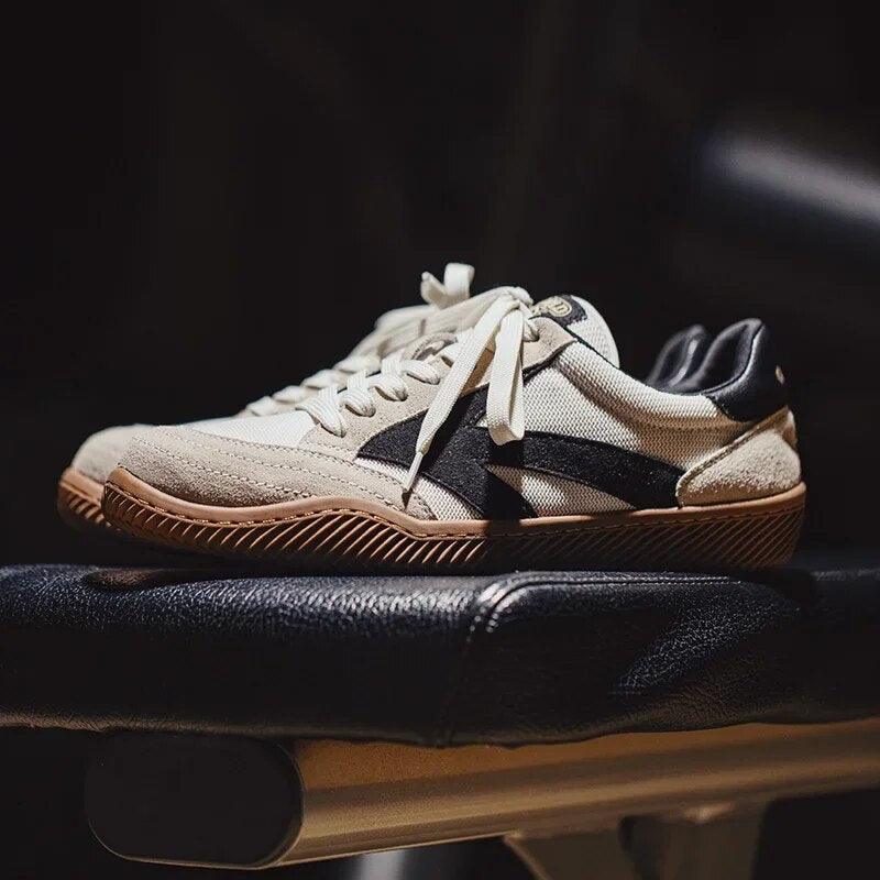Retro-Sneaker mit modernem Komfort - Stride84