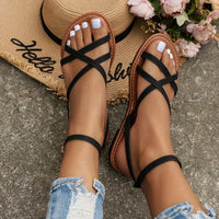 Stilvolle Ledersandalen mit zarten Riemchen – Mirella