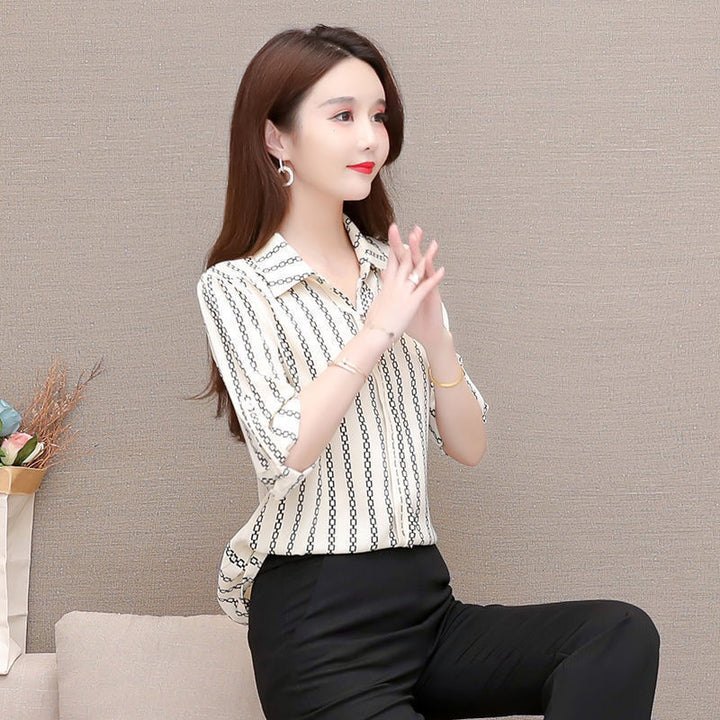 Stilvolle Damen Chiffon Bluse mit Knöpfen & Umschlagkragen – Fenya