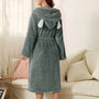 Warme Flanell-Bademantel mit Kapuze und Hasenohren – BunnyHug