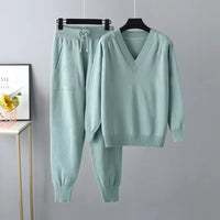 Damen Zweiteilige Strickset mit V-Ausschnitt Pullover & Hose – Noelia