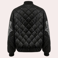 Schwarze gesteppte Bomberjacke mit Adlerstickerei, Herrenmode, Winterjacke, stilvoll und warm.