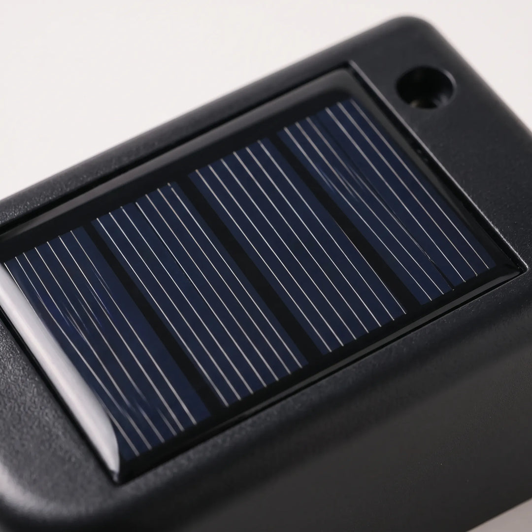 Solarbetriebene Terrassenbeleuchtung Für Den Außenbereich - Solastra