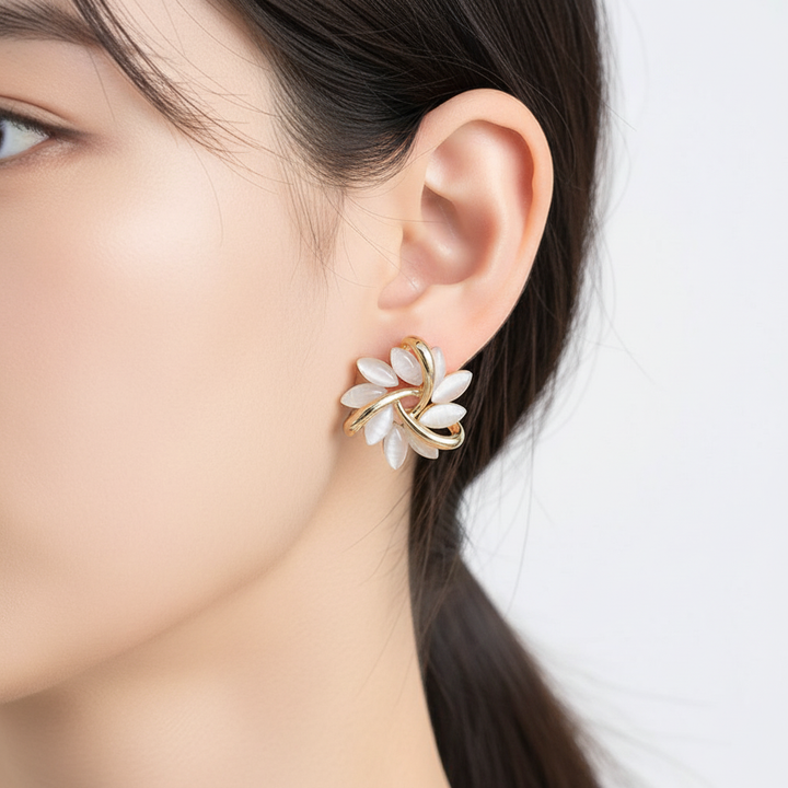Stud-Ohrringe Mit Blütenform - SakuraJewelry