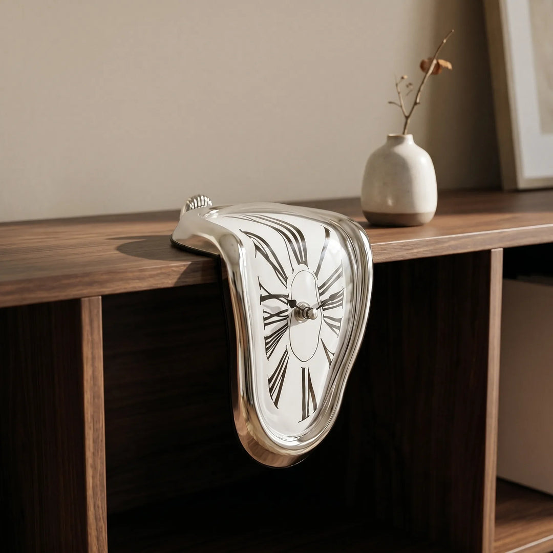 Surreale Skulptur-Uhr - Meltique