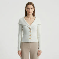 Taillierte Kurze Strickjacke - Cosima