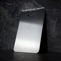 Titanium Schneidebrett Ohne BPA oder Mikroplastik - PureSteel