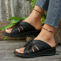 Orthopädische Wedgesandalen mit gewölbtem Knopf – Mirella