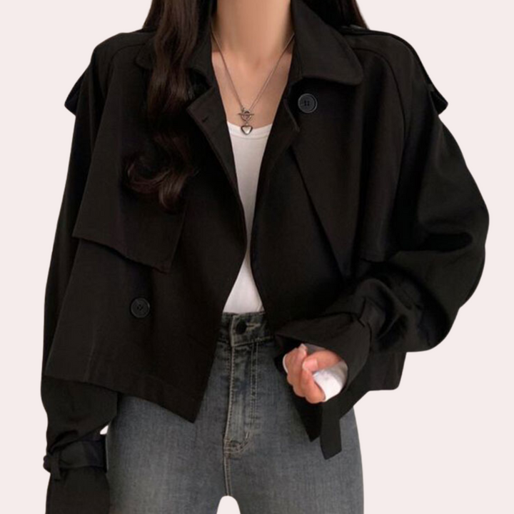 Damen schwarze Jacke, lässig, Knöpfe, Herbstmode, Baumwolle, stilvoll, modisch, elegant.