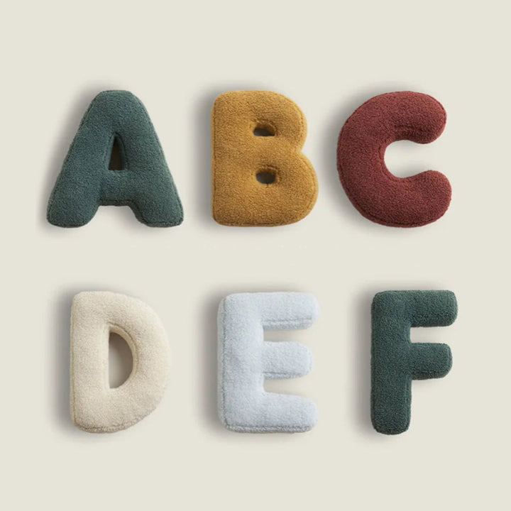 Dekoratives Alphabetkissen – LetterLounge