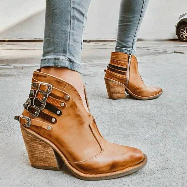 Damen Stiefeletten mit V-Ausschnitt und Schnalle – Léa