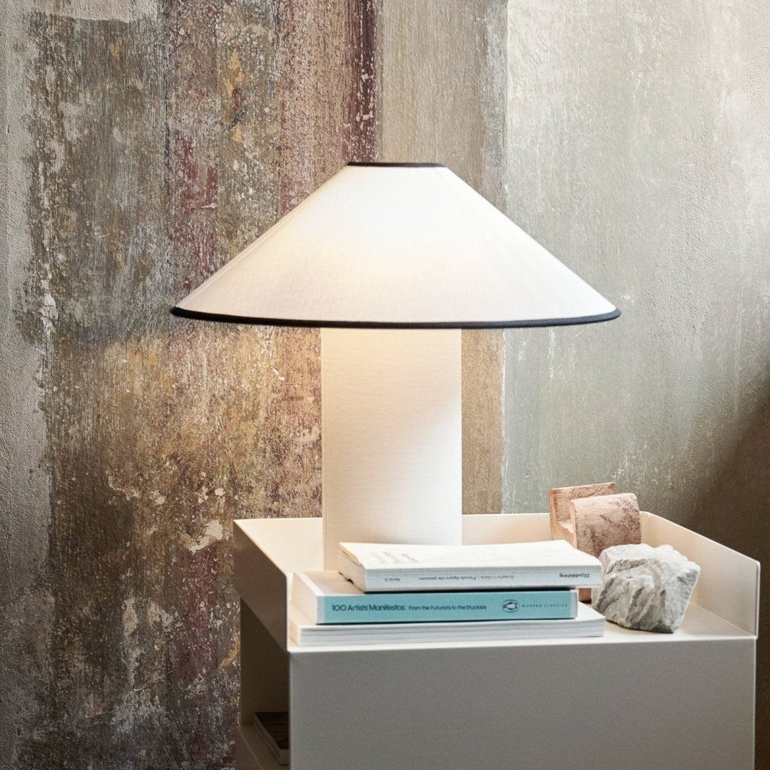 Tischlampe mit Stoffschirm – Lunara
