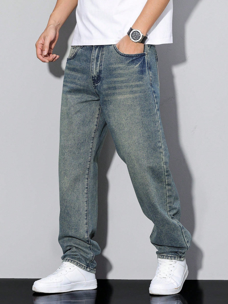 Lässige Herrenjeans mit geradem Bein – Mailand