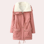 Damen Winterjacke rosa, Fleece-Futter, Kapuze, Taschen, warm, modisch, Outdoor-Bekleidung.