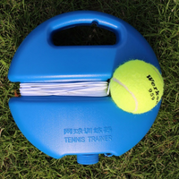 Tennistrainer mit elastischem Band – SoloServe