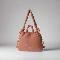 Einzigartige Puffer-Handtasche mit trendigem Volumen - Riva