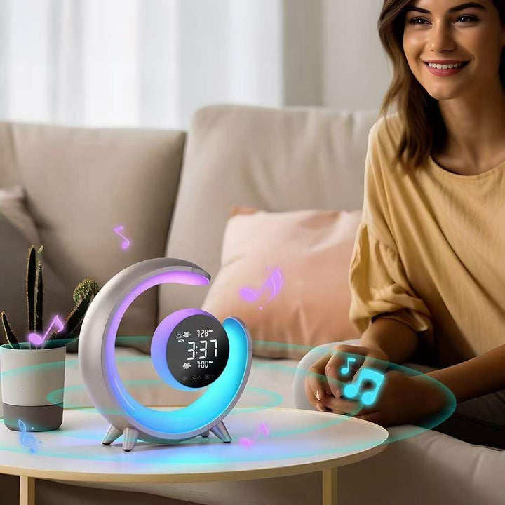 Multifunktionales Nachtlicht mit RGB- & Weckfunktion – Lumivo