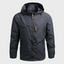 Graue Herren-Windjacke mit Kapuze, Reißverschlusstaschen, wasserabweisend, Outdoor-Bekleidung.