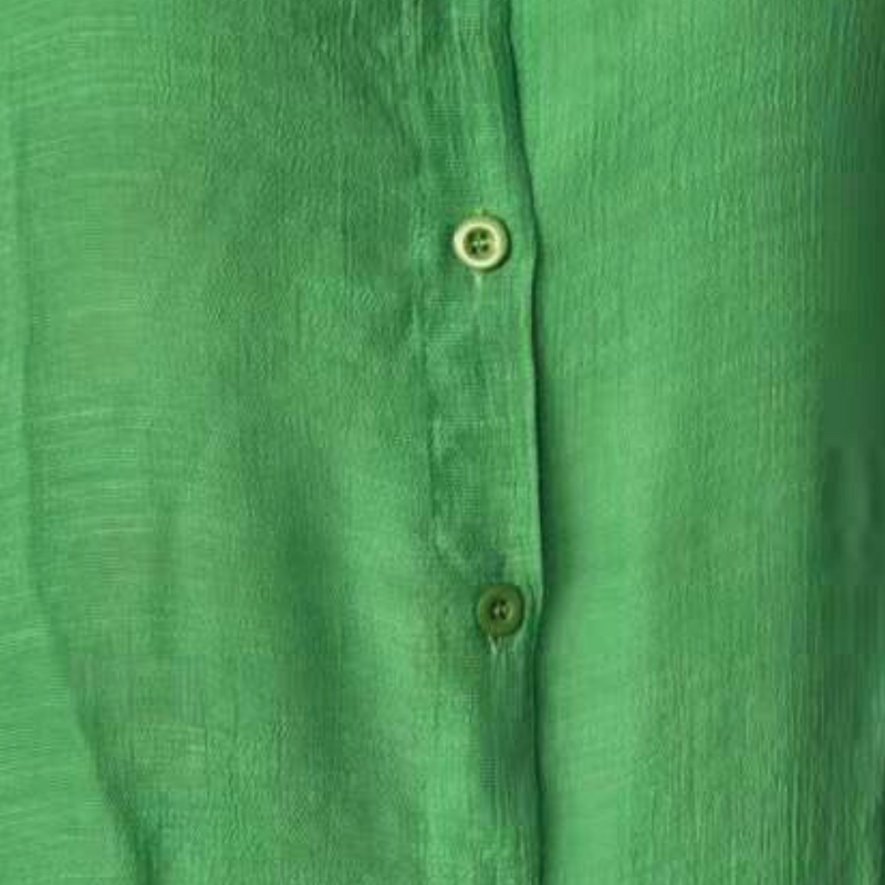 Grünes Hemd aus Leinen mit Knopfleiste, Damenmode, Sommerbekleidung, elegant und luftig.