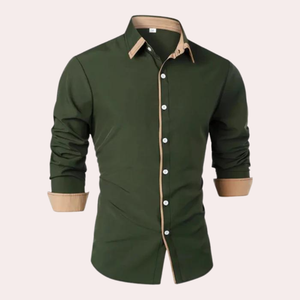 Grünes Herrenhemd mit beigen Akzenten, langärmelig, Knopfleiste, elegantes Design.