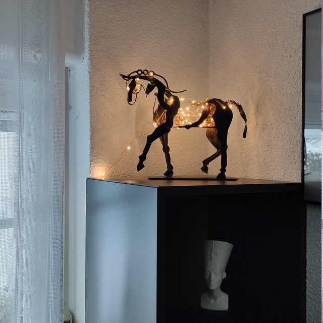 Handgefertigte Pferdefigur – Ferro