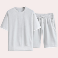Weißer Herren-Trainingsanzug, T-Shirt und Shorts, atmungsaktiv, Sportbekleidung.