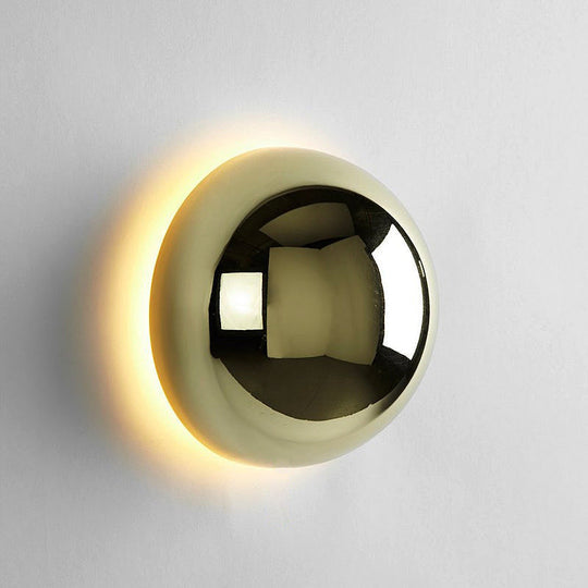Wandleuchte mit retro-architektonischem Look – NovaLux
