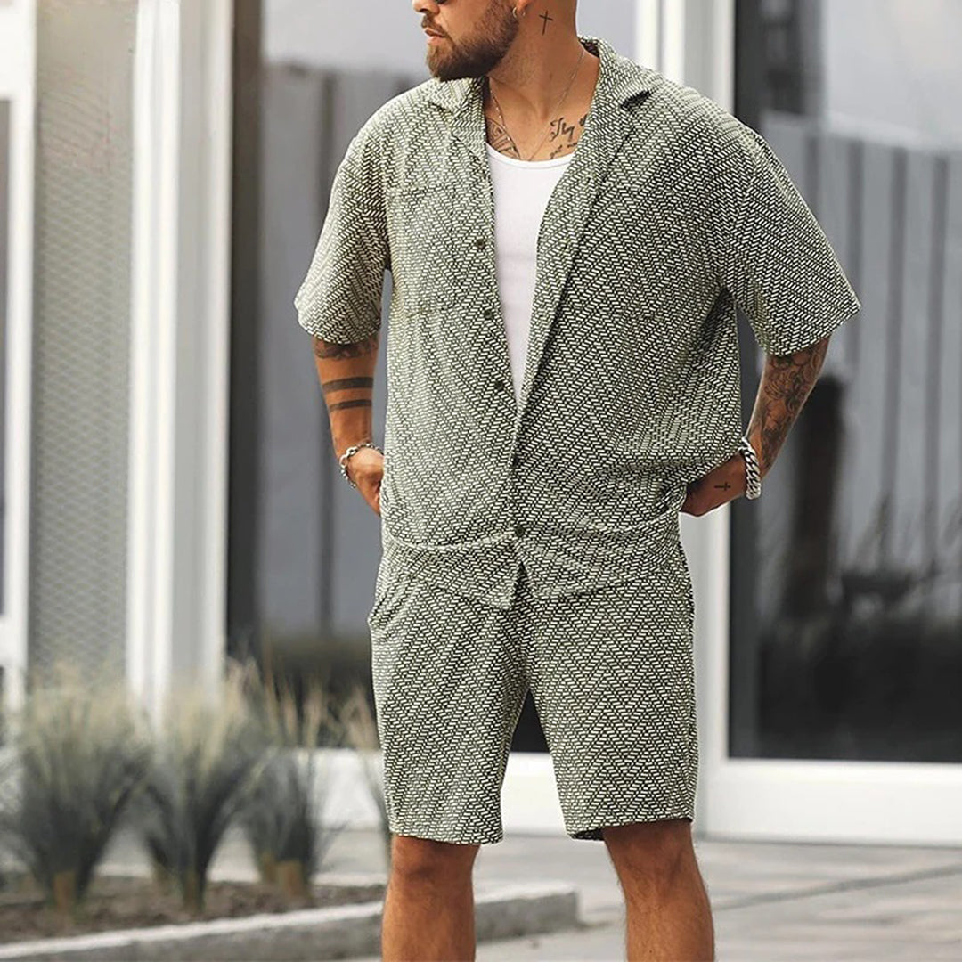 Herren Sommer-Set, kurzärmelig, grün gemustert, Freizeitanzug, Baumwolle, modern.