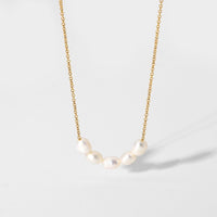 Lovely Necklace with Freshwater Pearls - Celina-Nora Luxe