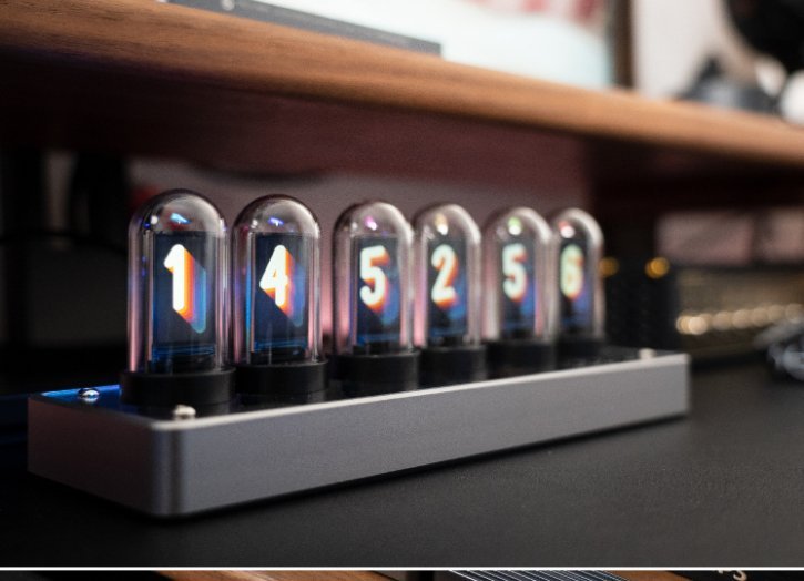 Vertikale LED Nixie Tischuhr – Chronix
