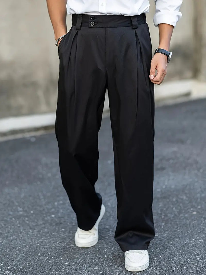 Locker geschnittene Hose mit Bundfalten – Matteo