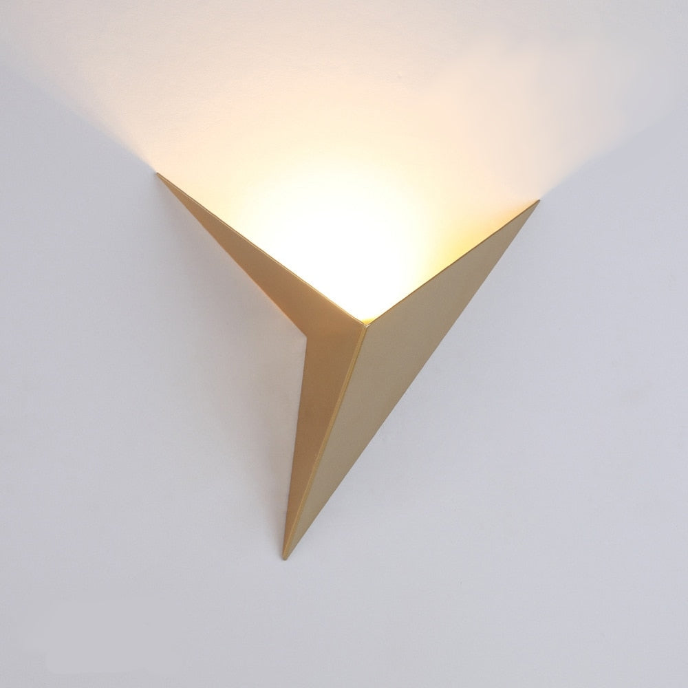 Moderne Dreieckige Wandlampe - TrigoLux
