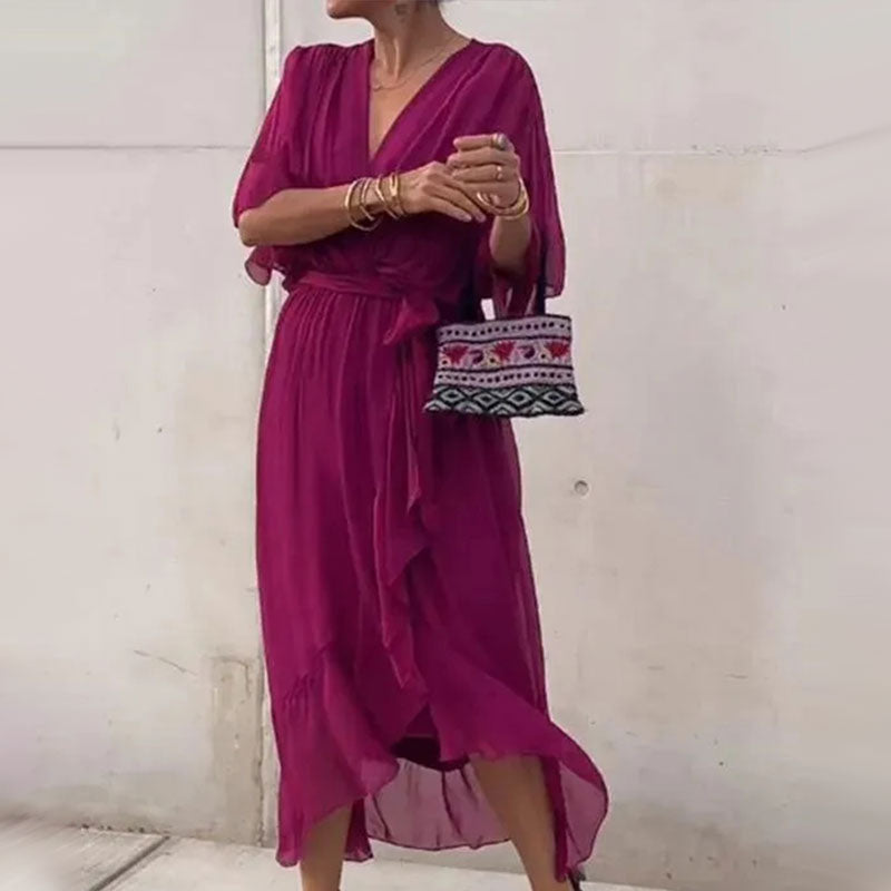 Losfallende Maxi-Kleid mit V-Ausschnitt – Elara