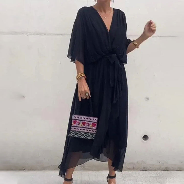 Losfallende Maxi-Kleid mit V-Ausschnitt – Elara