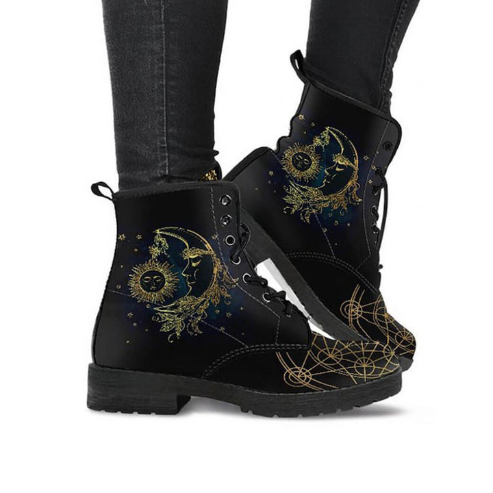 Damen-Stiefeletten mit Herbstlaub- und Mondmotiv – Selene
