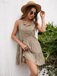 Ärmelloses Sommerkleid mit V-Ausschnitt – Lina