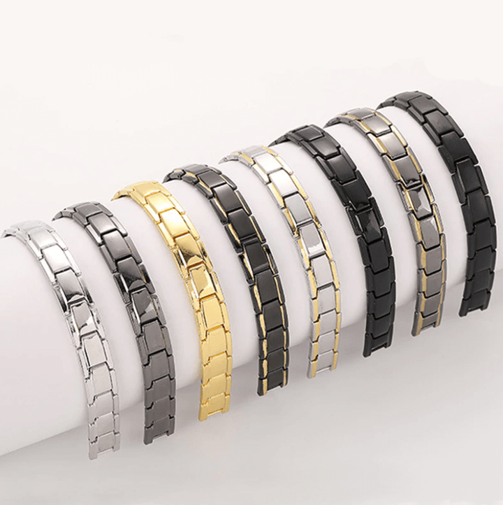 Magnetic bracelet made of stainless steel – CoreFlex
