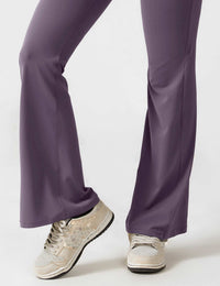 Rückenfreier Jumpsuit mit Schlaghose – Liv