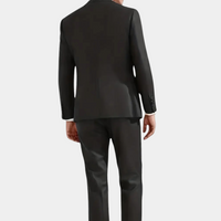 Schwarzer Herrenanzug, Rückansicht, elegantes Design, Businessmode, hochwertige Stoffe.